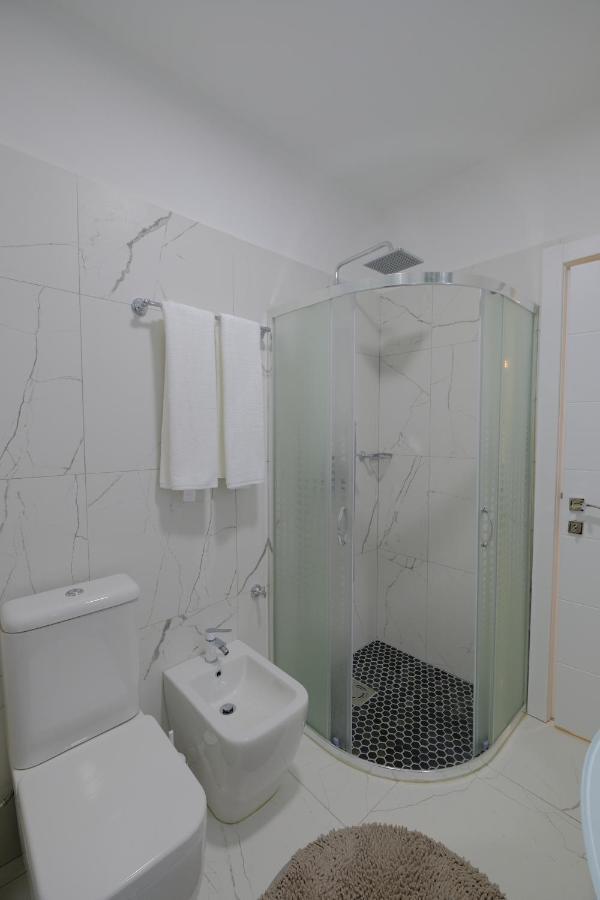 Comfy Apartment In Shkoder Exterior photo