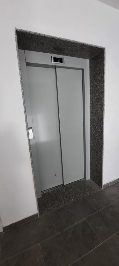 Comfy Apartment In Shkoder Exterior photo